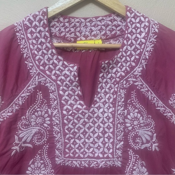 Roller Rabbit Faith Embroidered Cotton Top Size Medium Purple - Picture 3 of 12